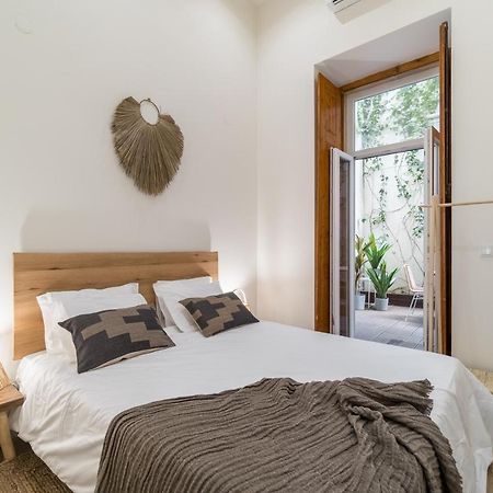 Casa Boma Lisboa - Design Apartment With Private Vegetal Terrace - Lapa VII ภายนอก รูปภาพ