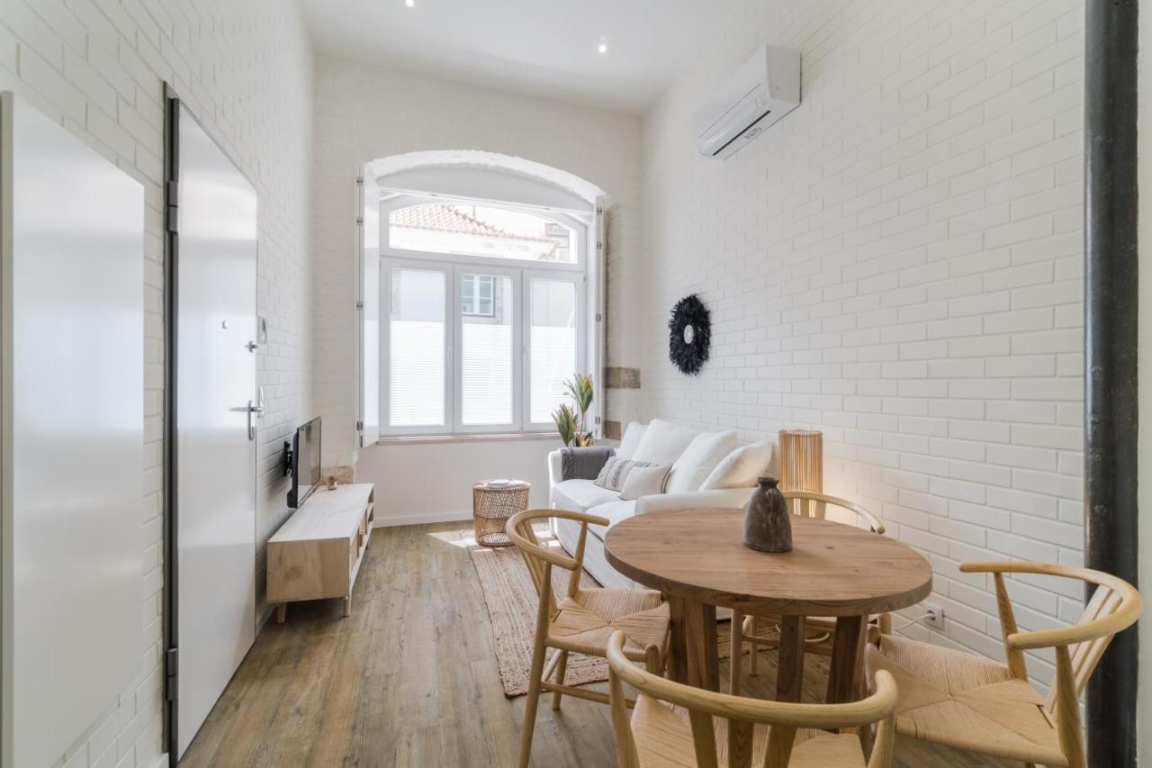 Casa Boma Lisboa - Design Apartment With Private Vegetal Terrace - Lapa VII ภายนอก รูปภาพ